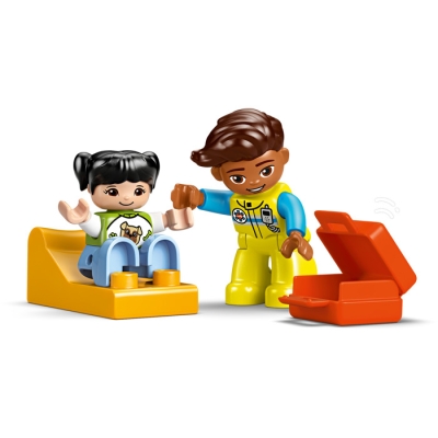 LEGO DUPLO 10447 Karetka z kierowcą