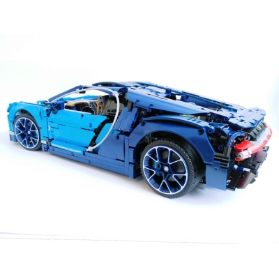 LEGO TECHNIC 42083 Bugatti Chiron