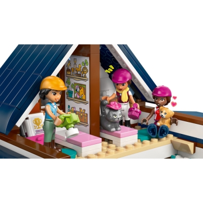 LEGO FRIENDS 42688 Stadnina i szkółka jeździecka